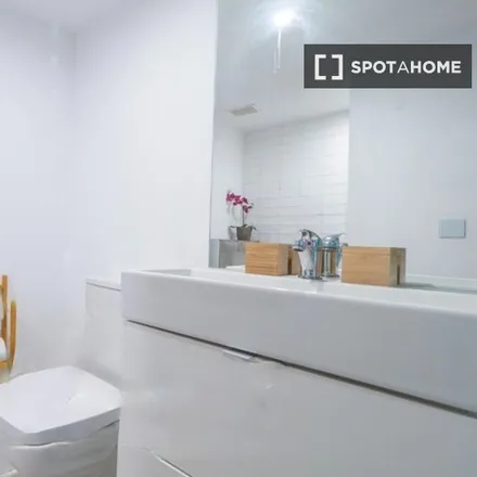Rent this 2 bed apartment on Corredera Baja de San Pablo in 31, 28004 Madrid