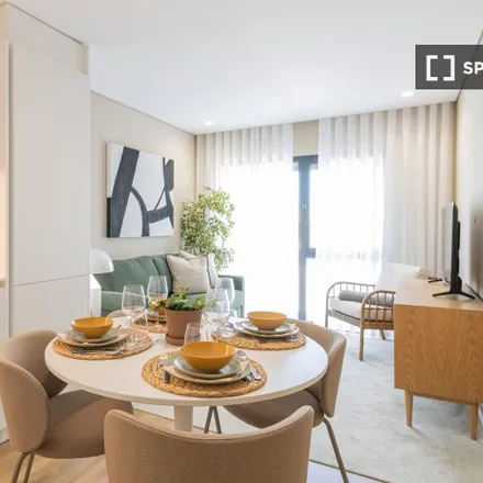 Rent this 2 bed apartment on Rua 9 de Julho in 4050-503 Porto, Portugal