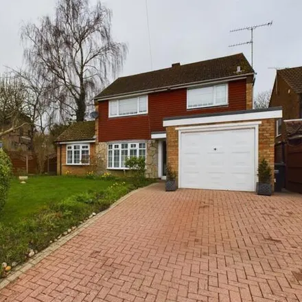 Buy this 3 bed house on Brookside Road in Havant, PO9 3JL