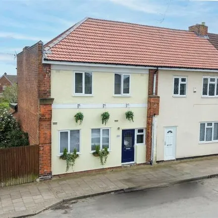 Buy this 4 bed duplex on Prince of Wales Lane in Solihull Lodge, B14 4LJ