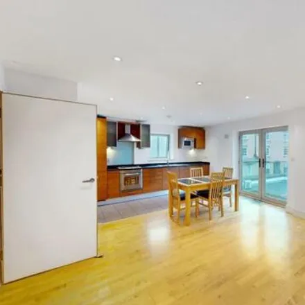 Rent this 2 bed room on St Philip's Road in London, E8 3BP