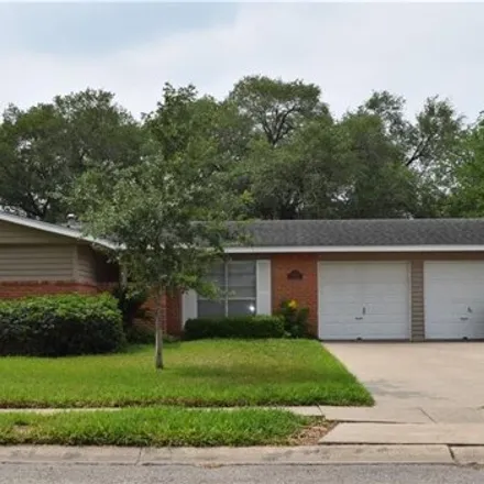 Buy this 3 bed house on 1677 Santa Fe Drive in Kingsville, TX 78363