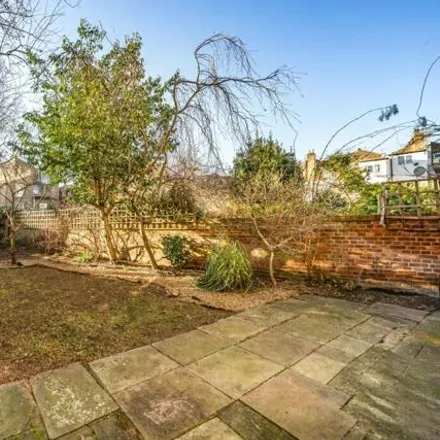 Image 7 - Foulden Road, London, N16 7XA, United Kingdom - Townhouse for sale