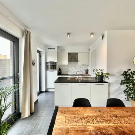 Rent this 2 bed apartment on Singelstraat 13a in 3800 Sint-Truiden, Belgium