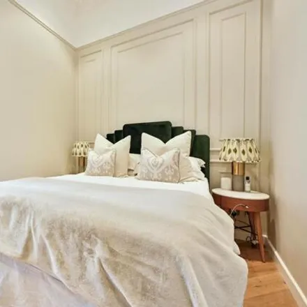 Image 6 - Dreamtel London Kensington, 32-36 Hogarth Road, London, SW5 0QH, United Kingdom - Apartment for sale