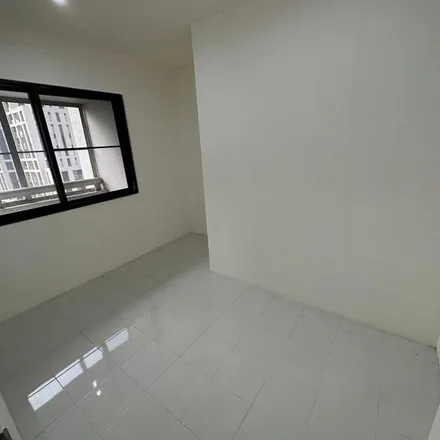 Rent this 2 bed apartment on EcoRing in Soi Sukhumvit 39, Vadhana District