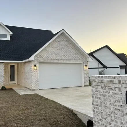 Buy this 3 bed house on Beaux Vue Court in Diamondhead, MS 39525
