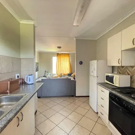 Image 7 - Rustig Avenue West, Terenure, Gauteng, 1621, South Africa - Apartment for rent