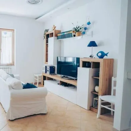 Rent this 2 bed apartment on 86039 Termoli CB