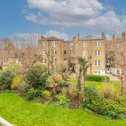 Image 2 - Bonneville Gardens, London, SW4 9LB, United Kingdom - Apartment for rent