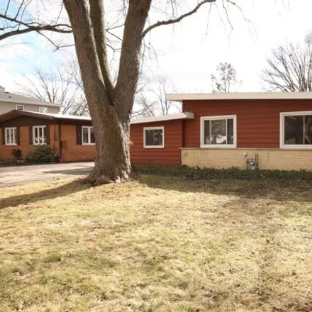 Rent this 3 bed house on 4735 Lilac Avenue in Northfield Woods, Glenview