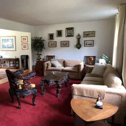 Image 4 - 28 Country Fair Ln, Schenectady, New York, 12302 - House for sale