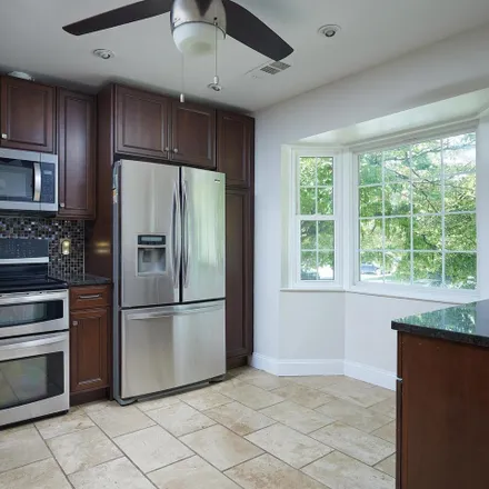 Image 3 - 124 Barnsfield Court, Gaithersburg, MD 20878, USA - Townhouse for rent