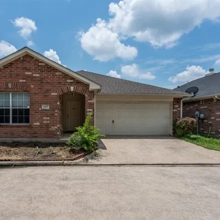 Buy this 3 bed house on 1971 Sugar Pine Cir in Houston, Texas