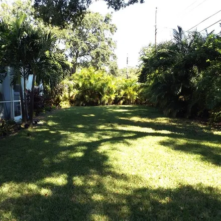 Image 7 - 1045 Chinaberry Road, Clearwater, FL 33764, USA - House for sale
