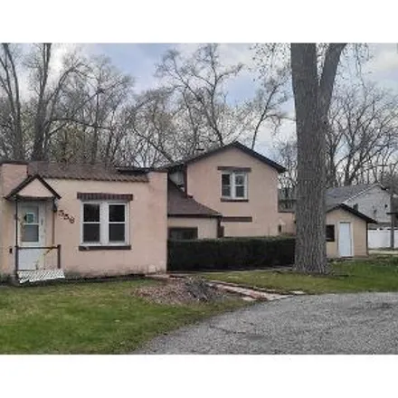 Buy this 4 bed house on 554 Lyman Avenue in Des Plaines, IL 60016