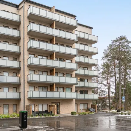 Rent this 3 bed apartment on Söderhöjden in Snapphanevägen, 177 35 Järfälla kommun