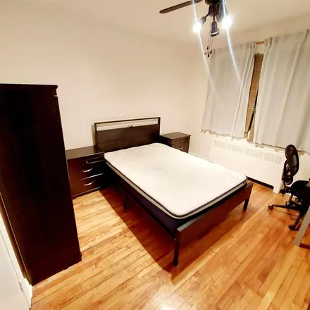 Rent this 1 bed room on 5159 Avenue Montclair in Montreal, QC H4V 1G2
