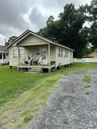 Buy this 2 bed house on 1182 Schley Street in Houma, LA 70360