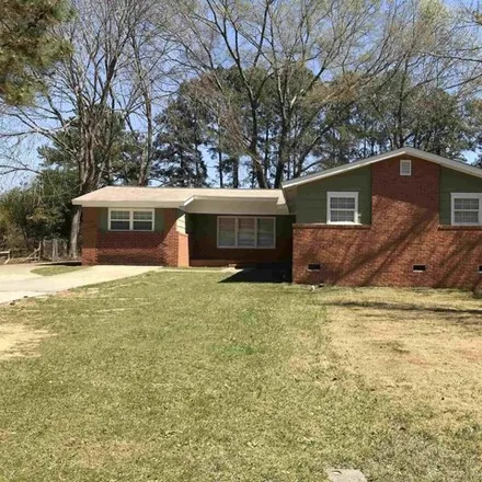Rent this 3 bed house on Irmo High School in Kenna Drive, Challedon West