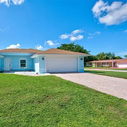 Buy this 3 bed house on 400 Clover Road in Venice Gardens, Sarasota County