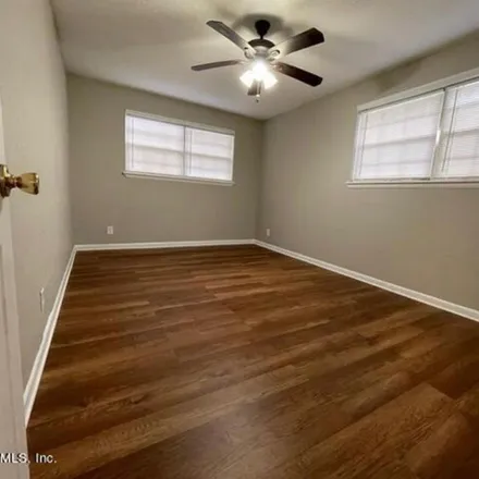Rent this 1 bed room on 4125 Lane Avenue South in Sweetwater, Jacksonville
