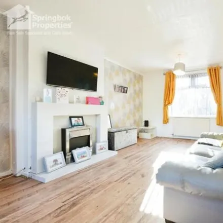 Image 2 - Daneswood Avenue, Manchester, M9 6HQ, United Kingdom - Townhouse for sale