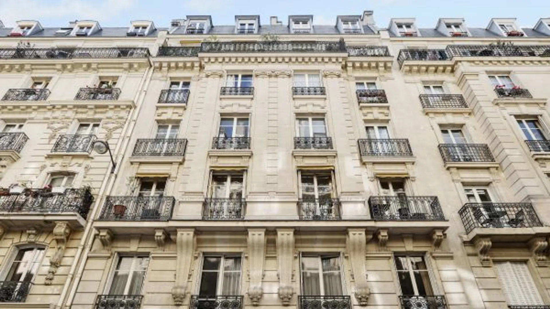 14 Rue du Lunain, 75014 Paris, France | 2-bed apartment for rent #57905485  | Rentberry
