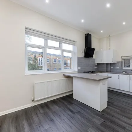 Rent this 3 bed apartment on 142 Percy Road in London, W12 9RA