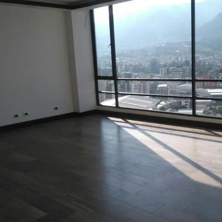 Image 2 - Avenida General Eloy Alfaro, 170518, Quito, Ecuador - Apartment for rent