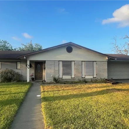 Rent this 3 bed house on 1614 West Palm Drive in Aransas Pass, TX 78336