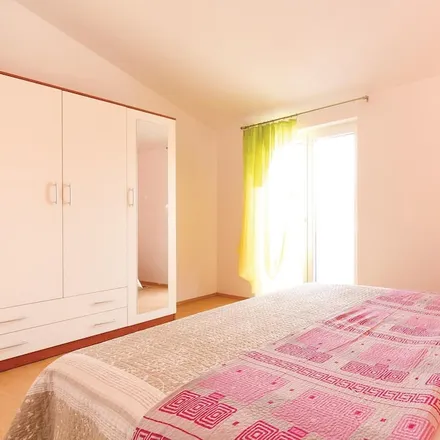 Rent this 4 bed house on Betiga in 52215 Peroj, Croatia