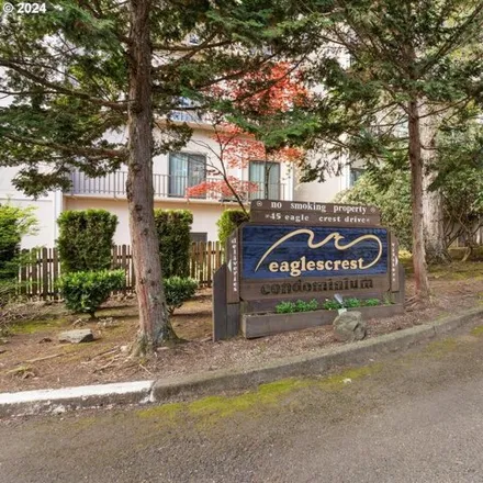 Buy this 2 bed condo on 45 Eagle Crest Drive in Lake Oswego, OR 97035