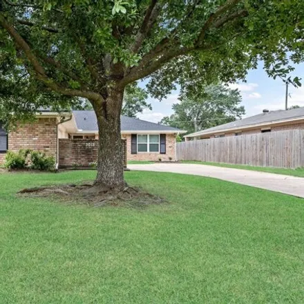Buy this 3 bed house on 3011 Westmont Drive in Beaumont, TX 77706