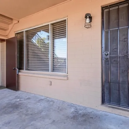 Image 2 - 2406 West Campbell Avenue, Phoenix, AZ 85015, USA - Apartment for rent