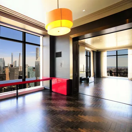 Image 5 - Trump World Tower, 845 1st Avenue, New York, NY 10017, USA - Apartment for rent