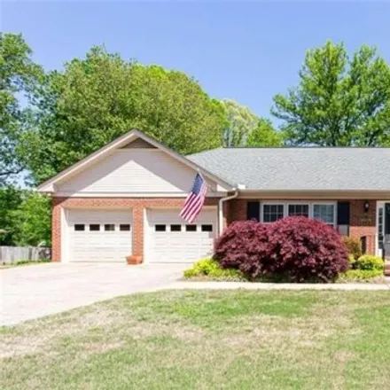 Buy this 3 bed house on 2236 Meadow Drive Southwest in Snellville, GA 30078