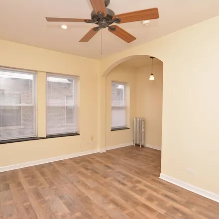 Rent this 1 bed apartment on 6250 North Winthrop Avenue in Chicago, IL 60660