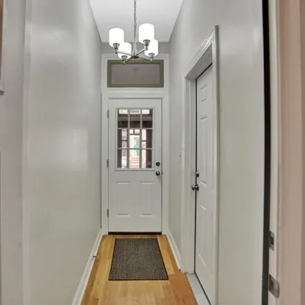 Image 2 - 2127 East Lombard Street, Baltimore, MD 21231, USA - House for rent