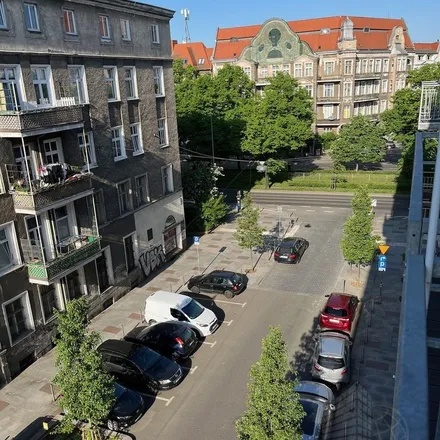 Rent this 3 bed apartment on Zachodniopomorski Uniwersytet Technologiczny w Szczecinie in Kazimierza Pułaskiego, 70-323 Szczecin
