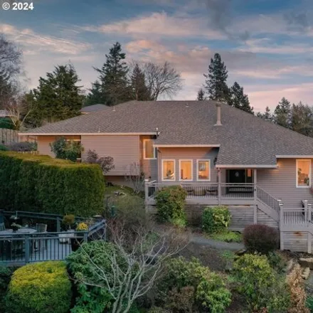 Image 2 - 4079 Colts Foot Lane, Lake Oswego, OR 97035, USA - House for sale