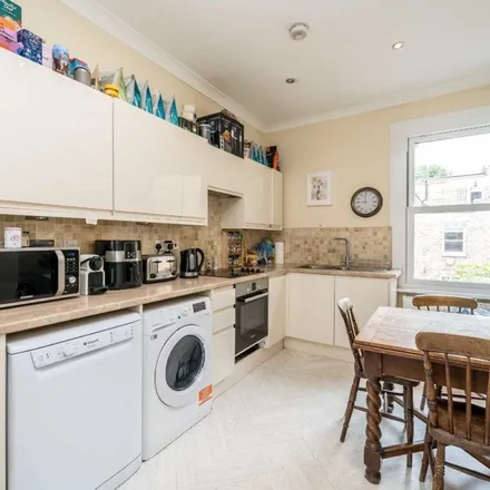 Rent this 3 bed apartment on Alloway Timber in Kelvedon Road, London
