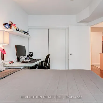 Image 5 - Lotus Condo, 10 Scollard Street, Old Toronto, ON M4W 0A4, Canada - Apartment for rent