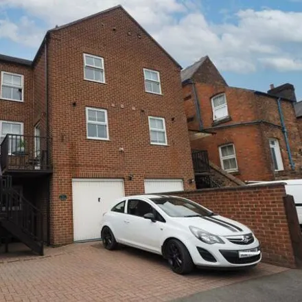Buy this 3 bed townhouse on Speedy Hire in Station Street, Compton
