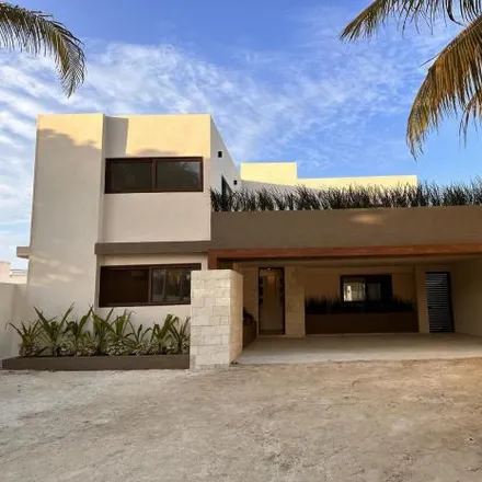 Buy this 5 bed house on Calle 9 in 97336 Chuburná Puerto, YUC