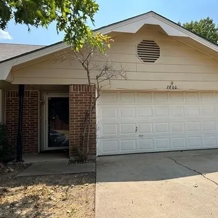 Buy this 3 bed house on 2894 Glen Hollow Circle in Arlington, TX 76016