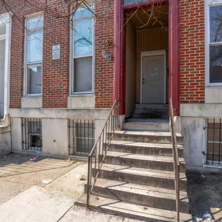 Image 4 - 1712 McCulloh Street, Baltimore, MD 21217, USA - House for sale
