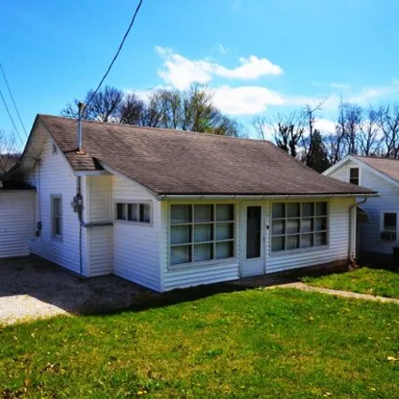 Buy this 2 bed house on 299 Carhartt Avenue in Irvine, KY 40336