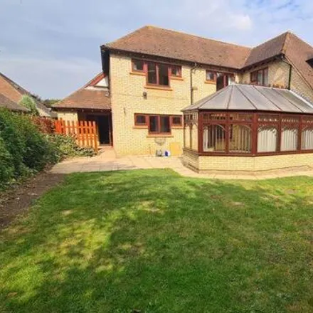 Buy this 4 bed house on Sunningdale in Peterborough, PE2 5UB