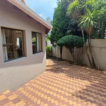 Image 9 - unnamed road, Benmore Gardens, Sandton, 2031, South Africa - Apartment for rent